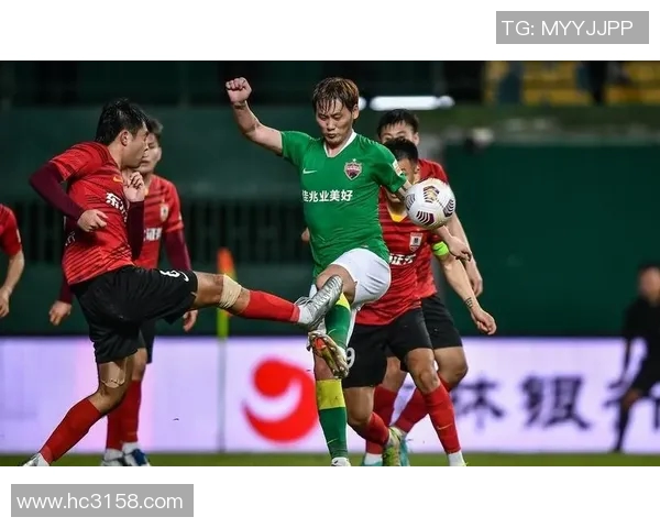 深圳篮球队以91分领跑世锦赛积分榜展现强劲实力